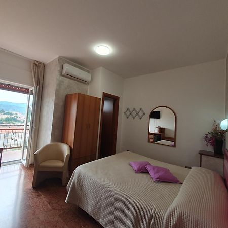 Hotel Ristorante Supersonik Acri Екстер'єр фото